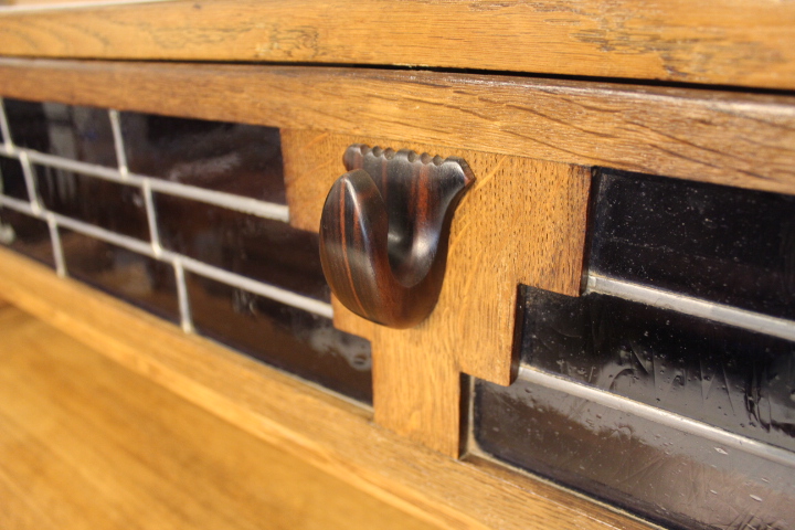 Hildo Krop Amsterdamse School dressoir