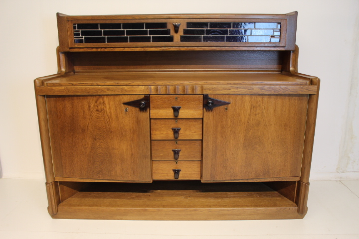 Hildo Krop Amsterdamse School dressoir