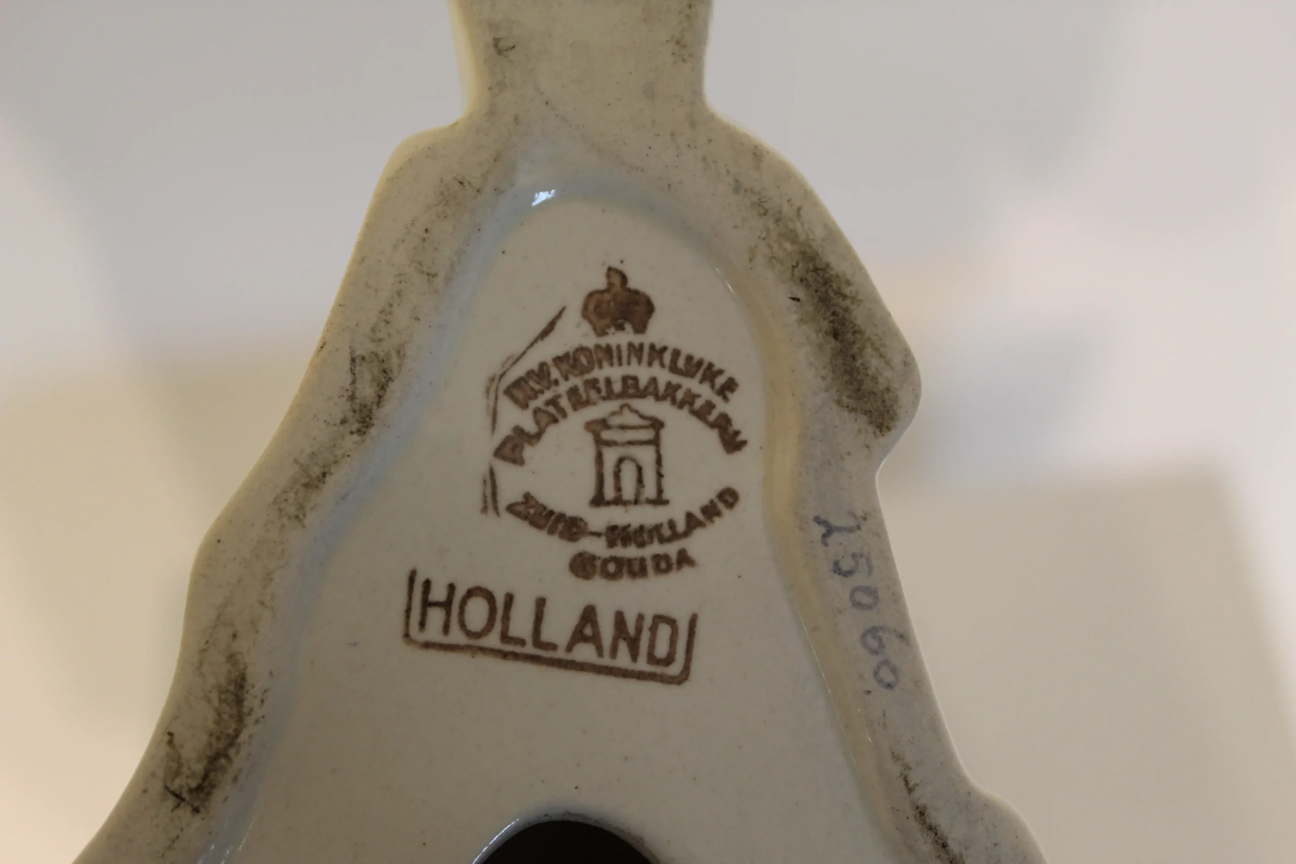 Renate Riedel beeldje Moeder en kind