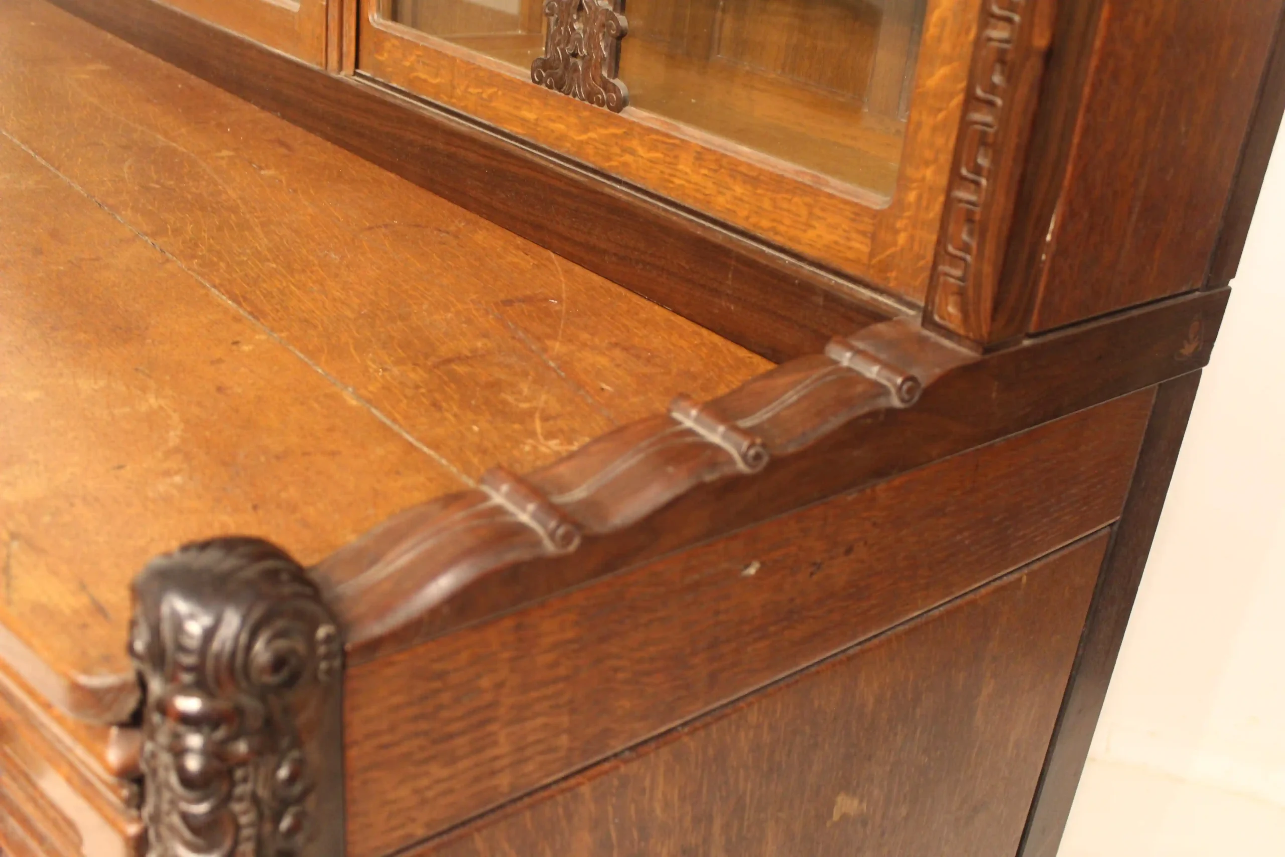 Lion Cachet buffet Nieuwe kunst