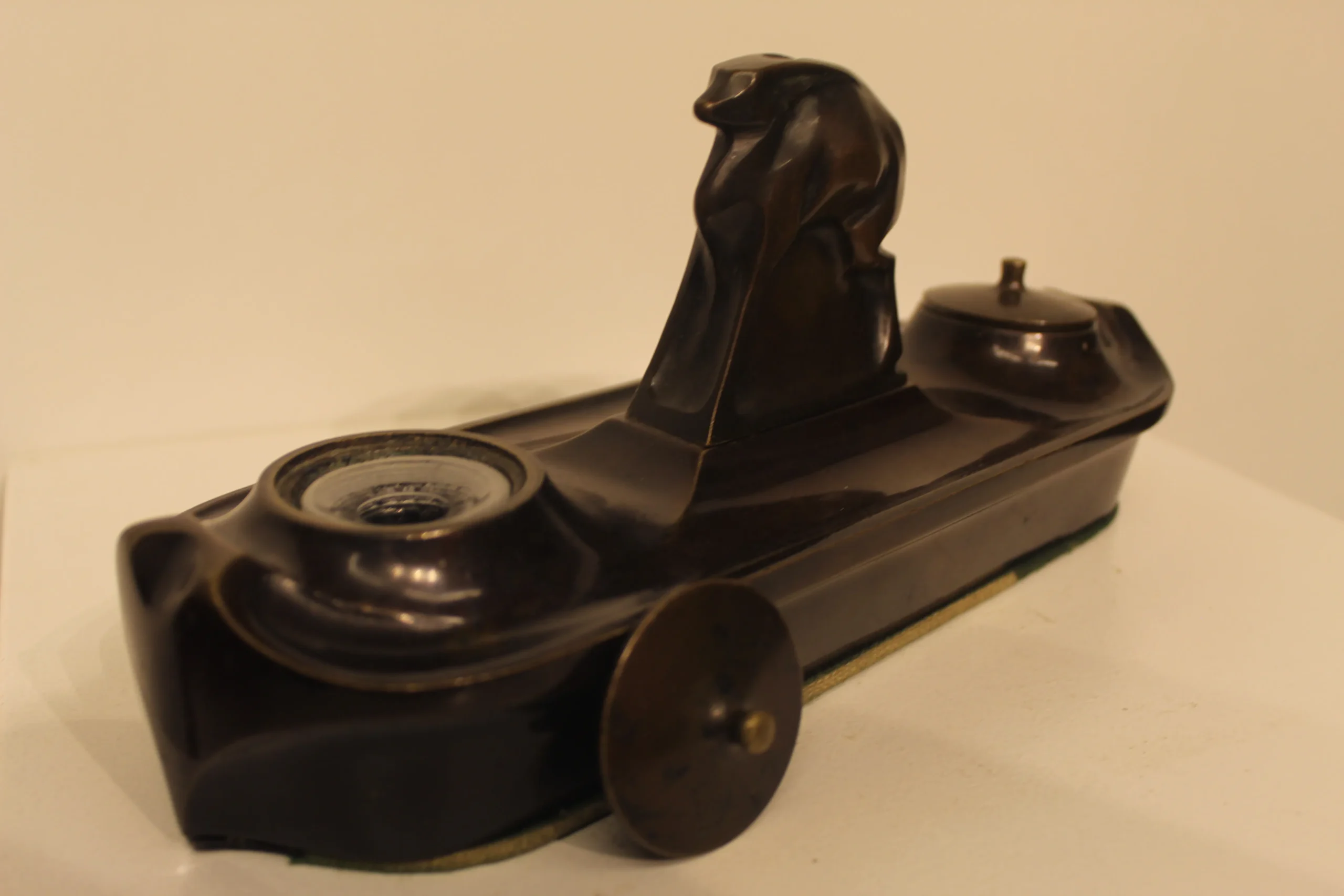 Bronzen inktstel A. Remiens Amsterdamse school