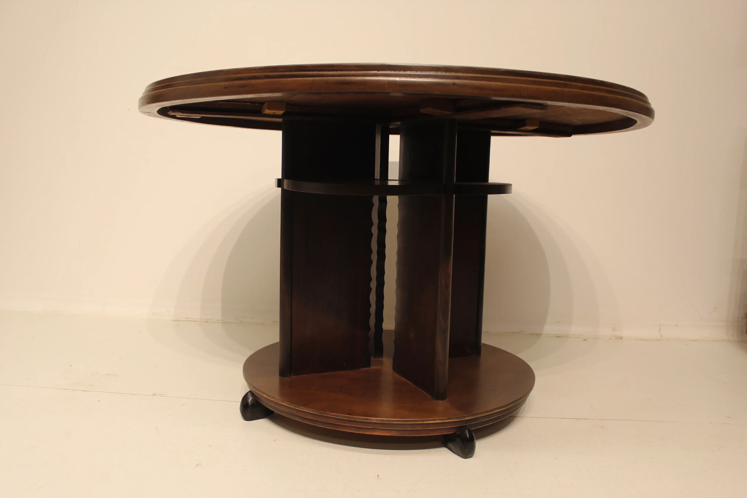 Amsterdamse school salon tafel