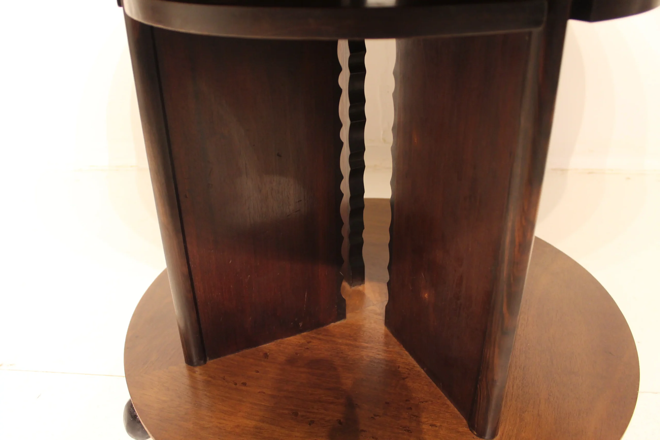 Amsterdamse school salon tafel