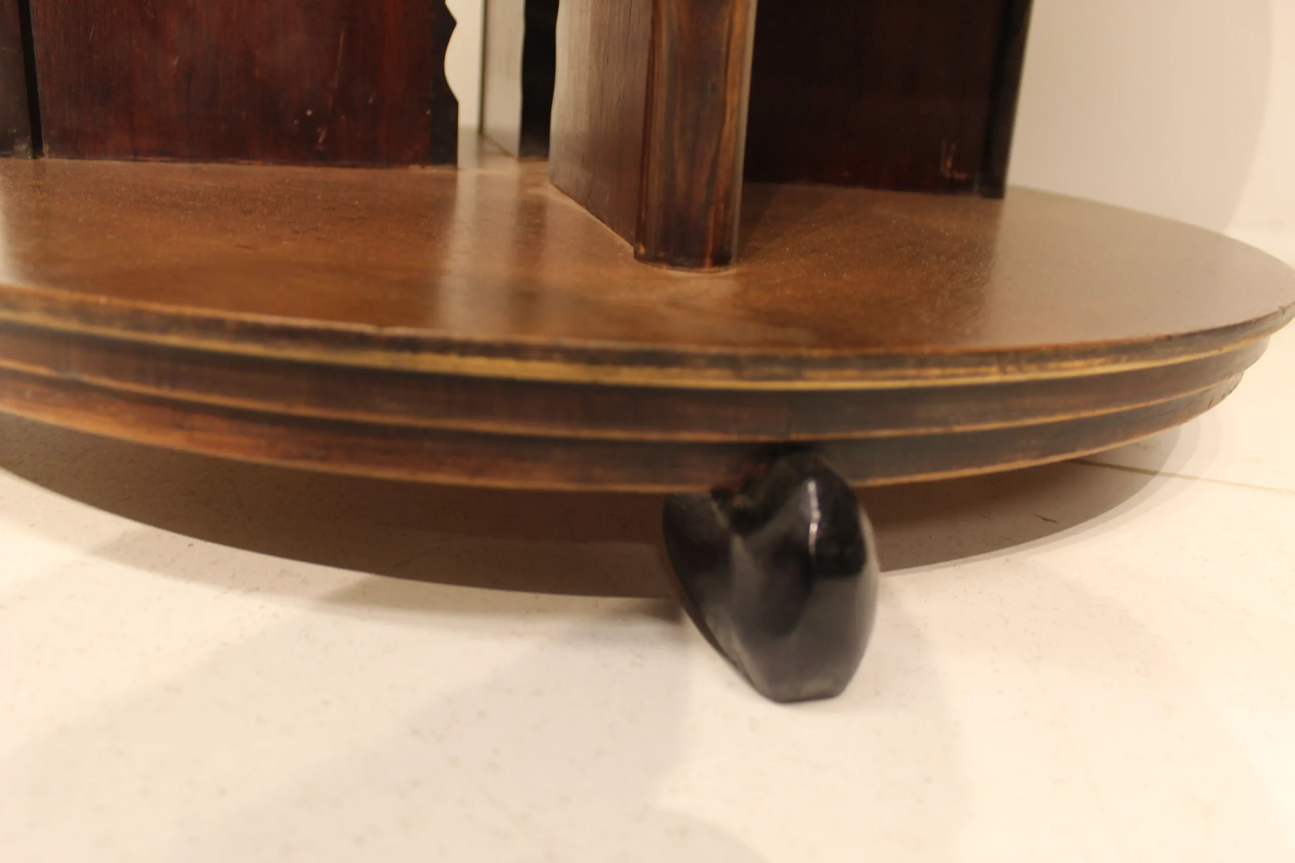 Amsterdamse school salon tafel