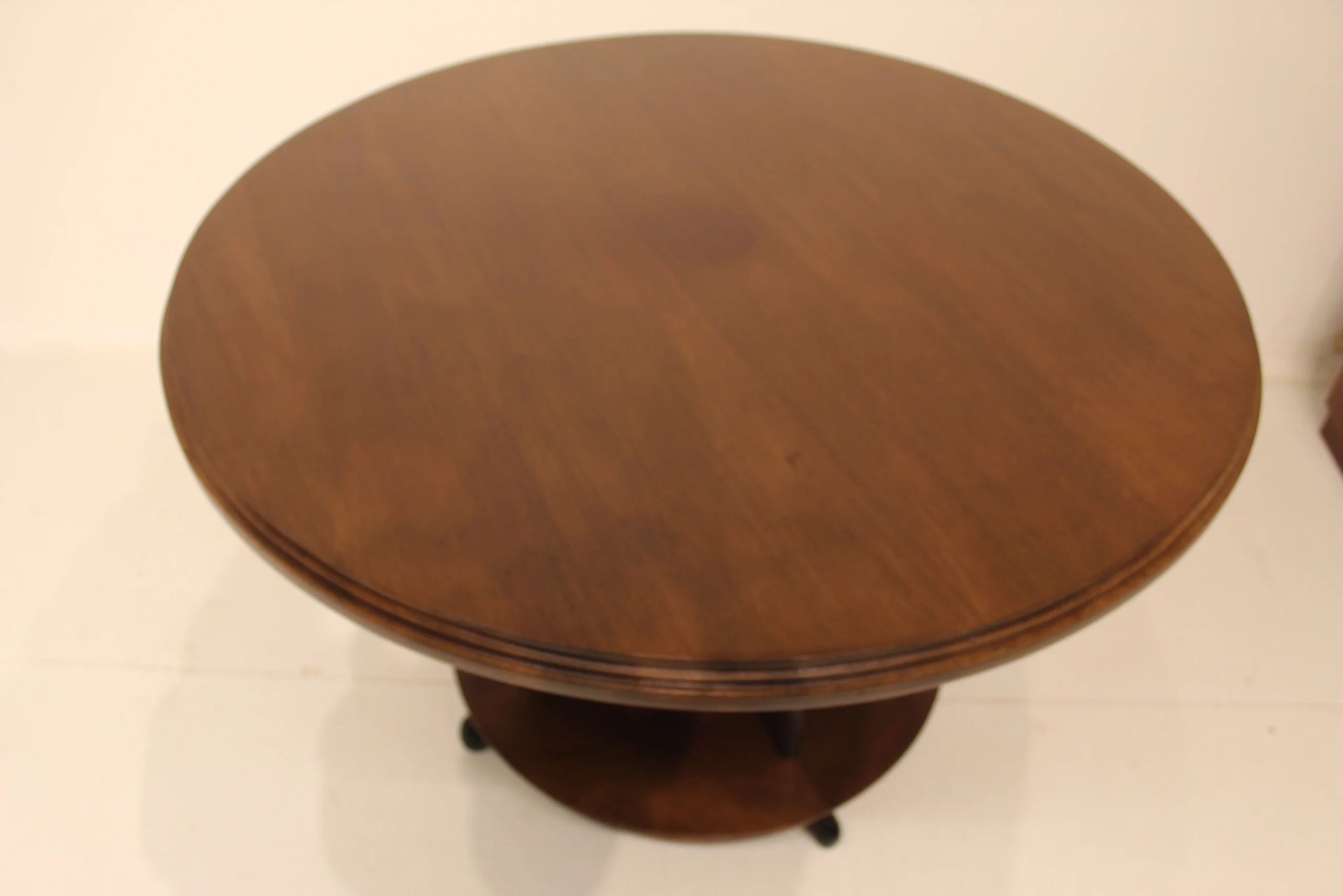 Amsterdamse school salon tafel