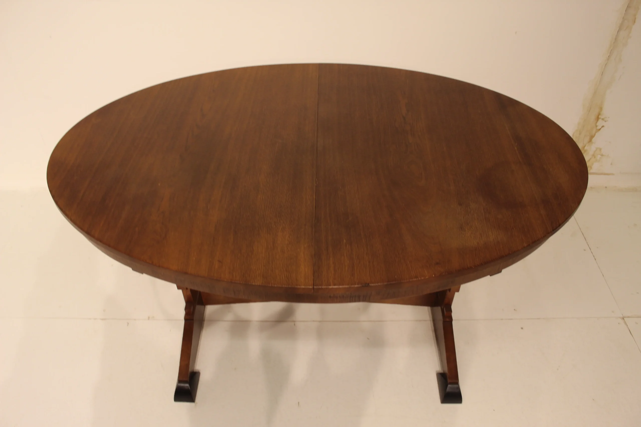 Amsterdamse school uitschuiftafel