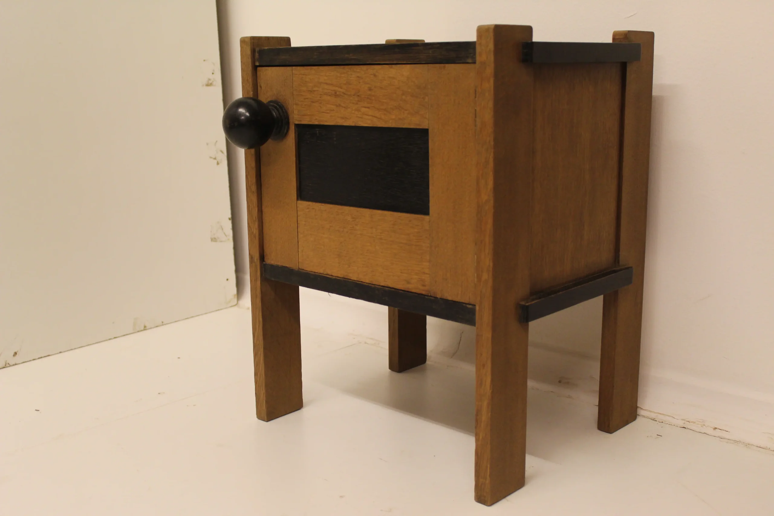 Nachtkastje Cor Alons Haagse school