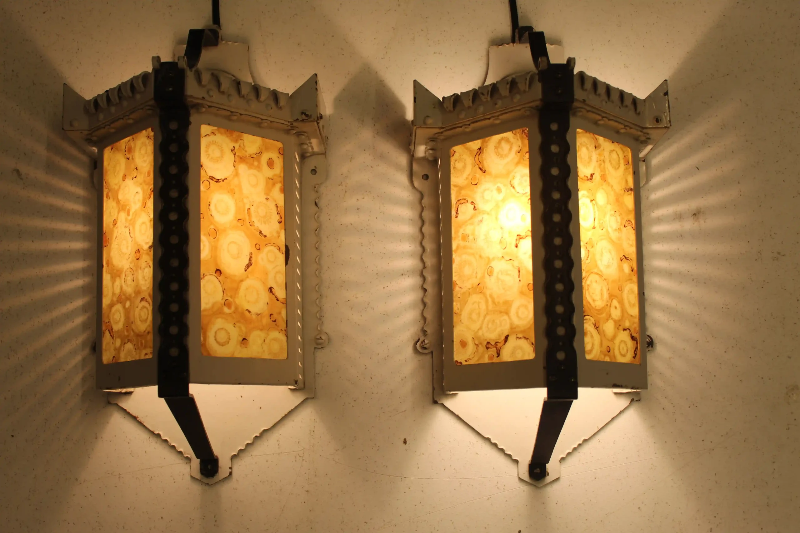 Set wandlampen Winkelman van de Bijl Amsterdamse school.