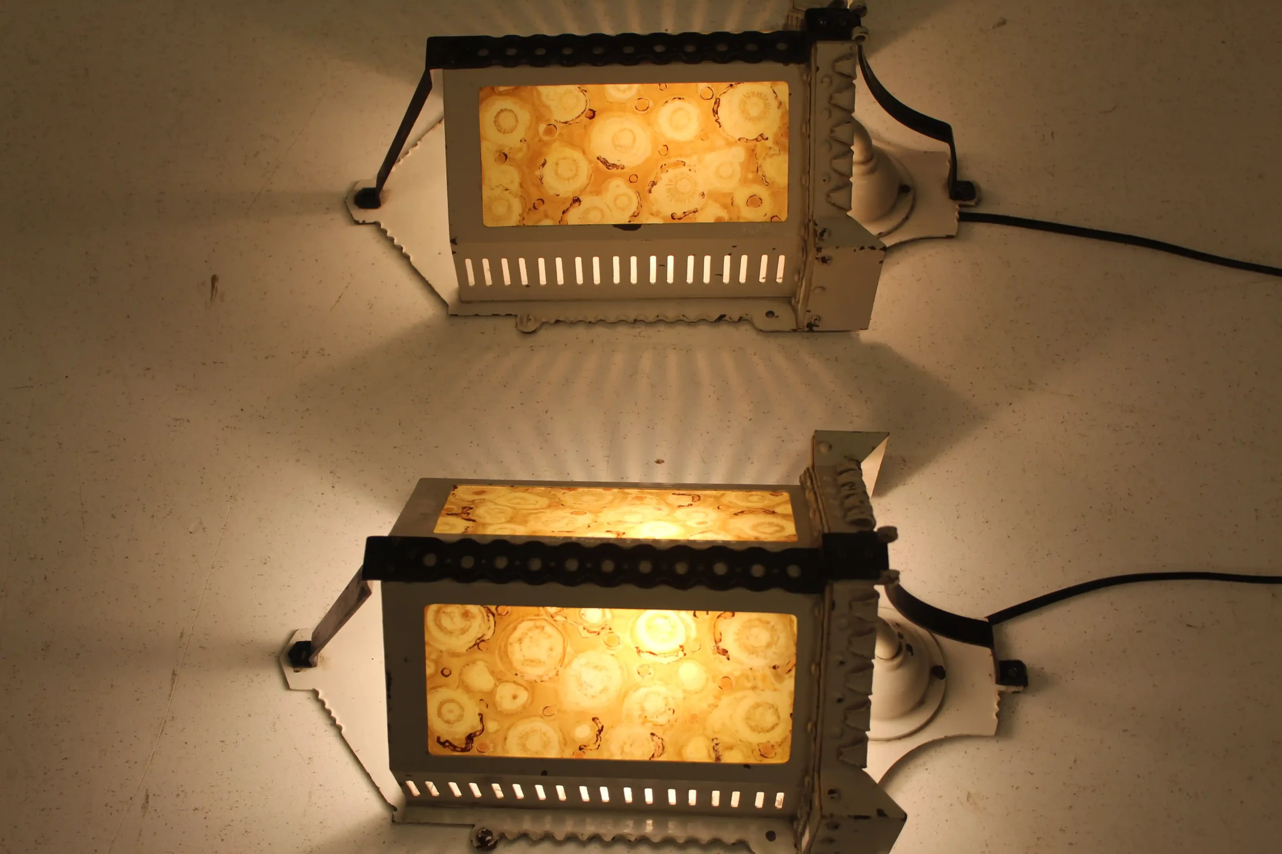 Set wandlampen Winkelman van de Bijl Amsterdamse school.