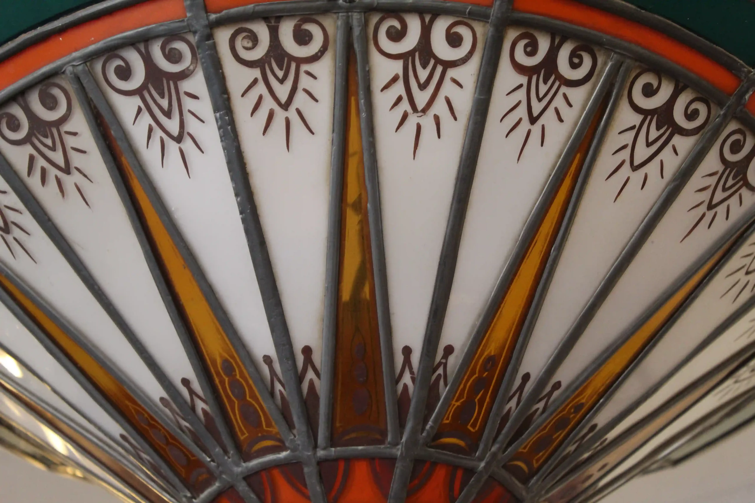 Amsterdamse school gebrandschilderde plafond lamp