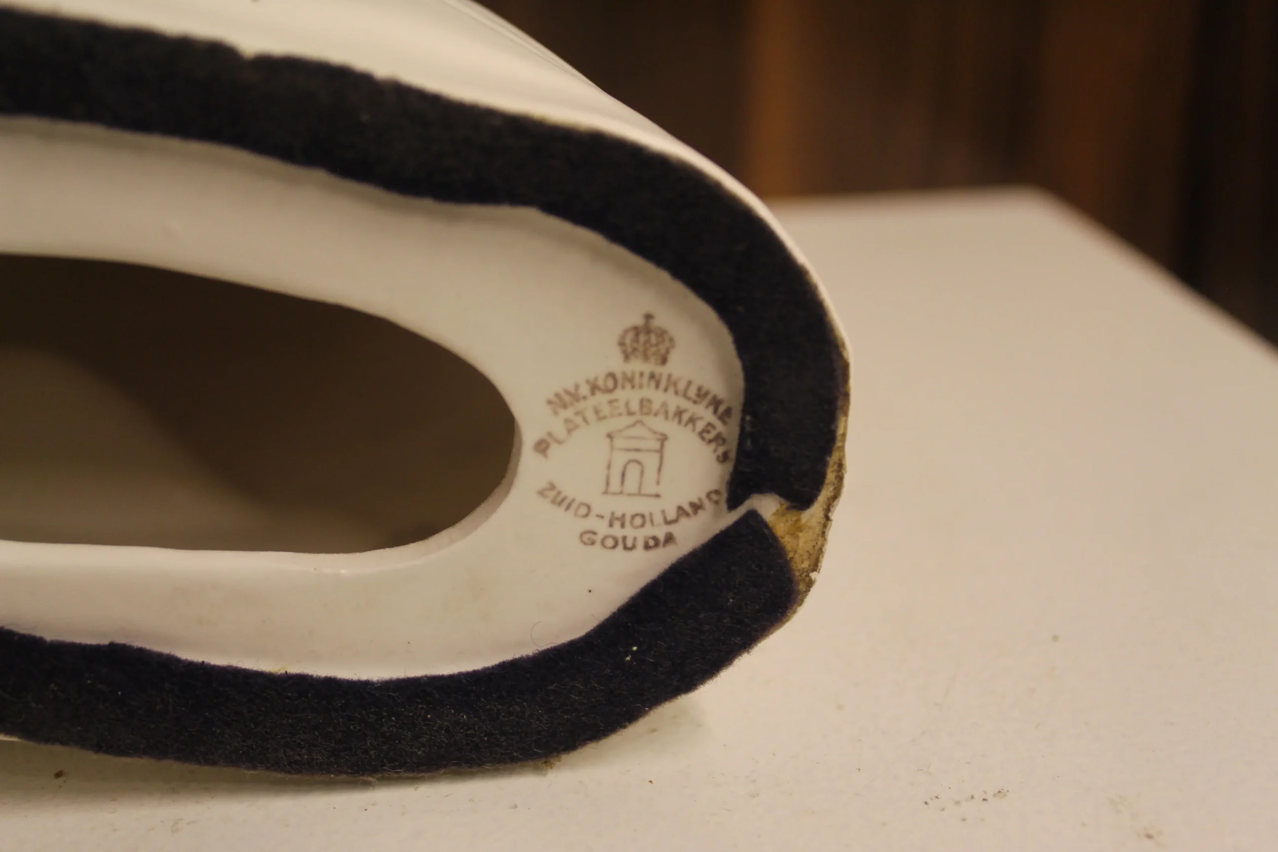 Kaketoe ontwerp Leen Muller Zuidholland plateel