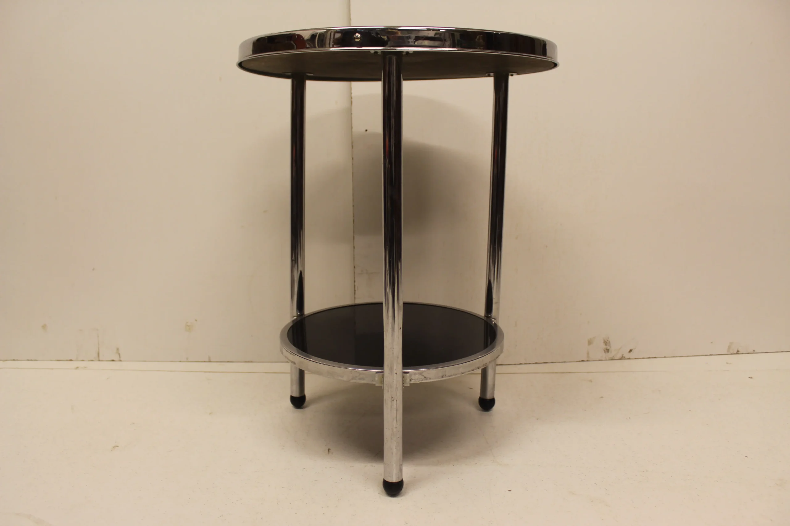 design bijzettafeltje Chrome