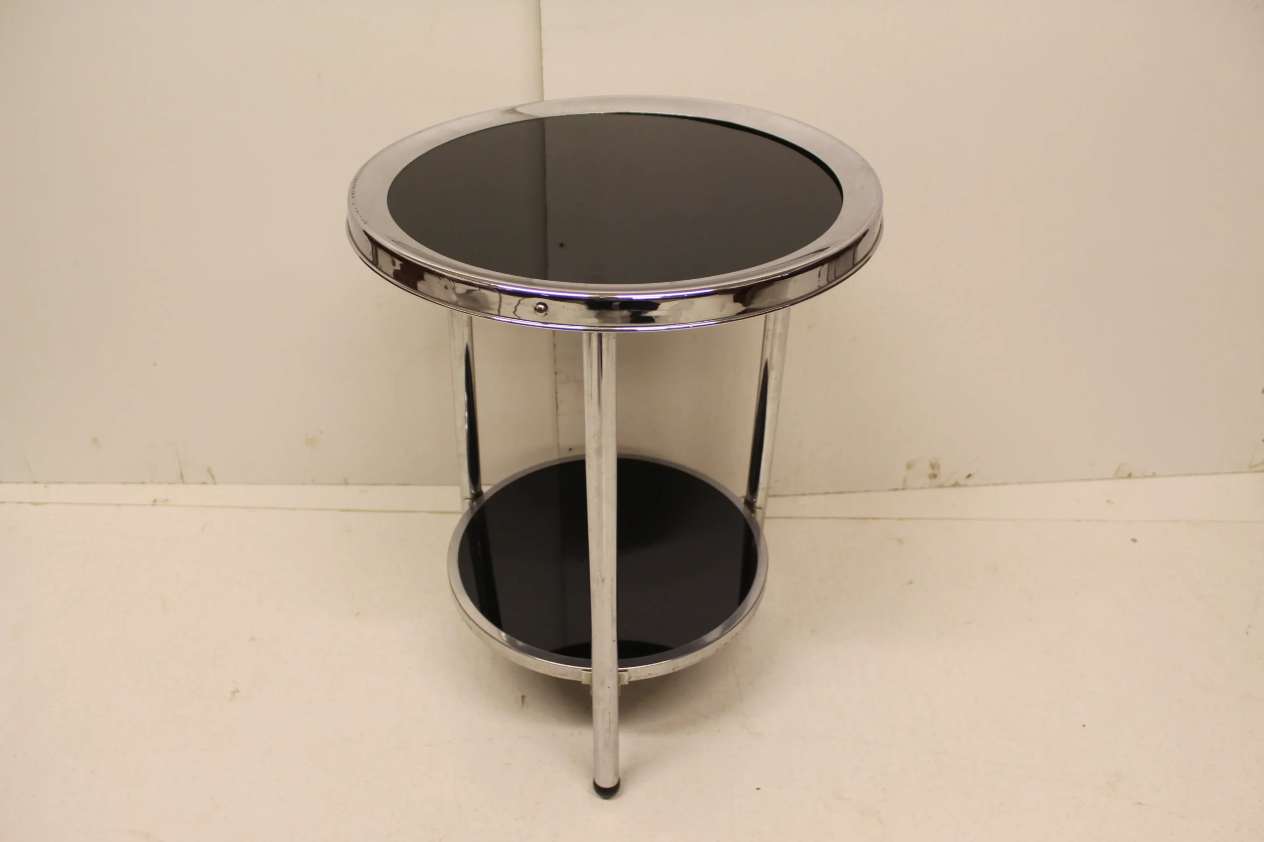 design bijzettafeltje Chrome