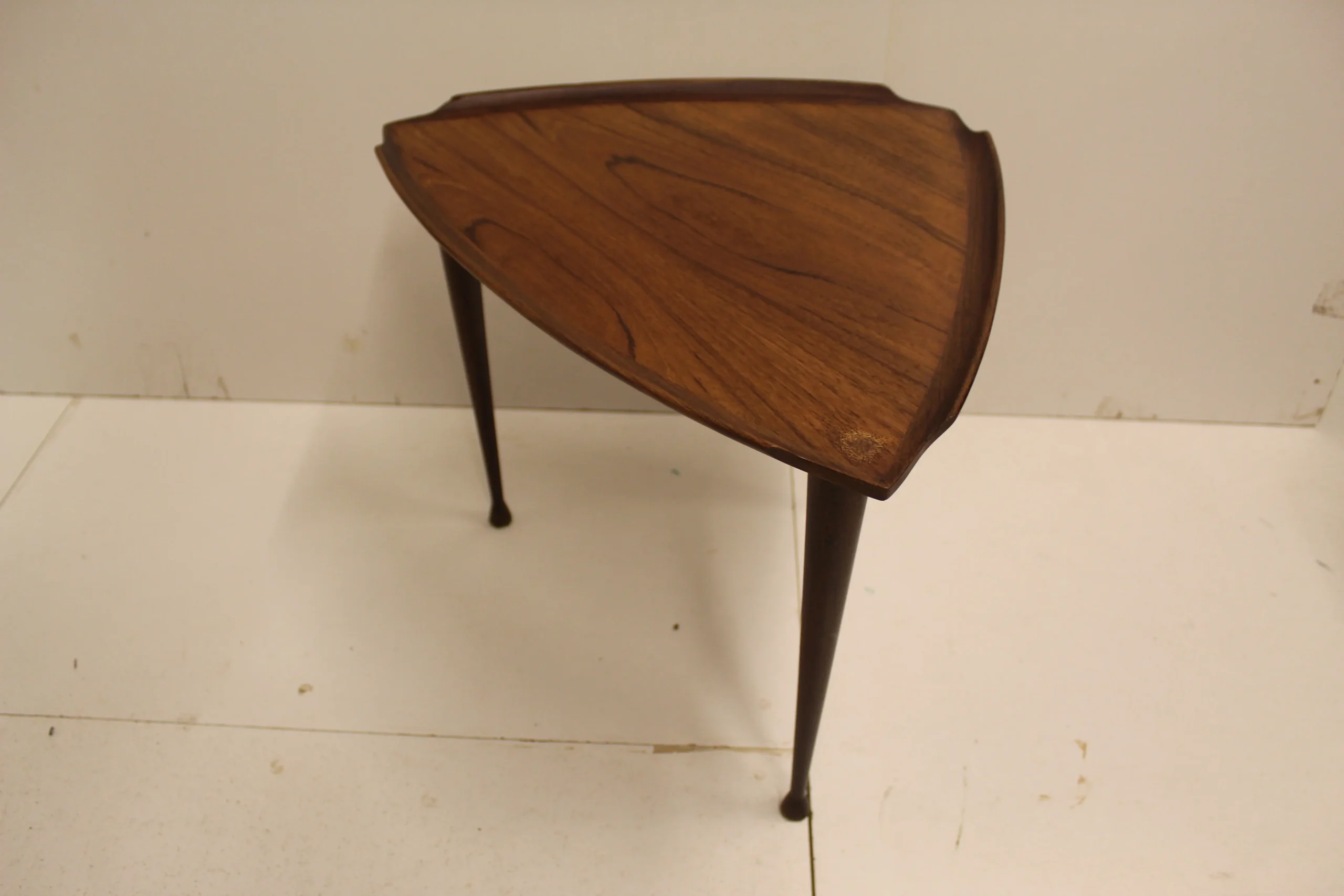 Set van 3 bijzettafeltjes teak hout