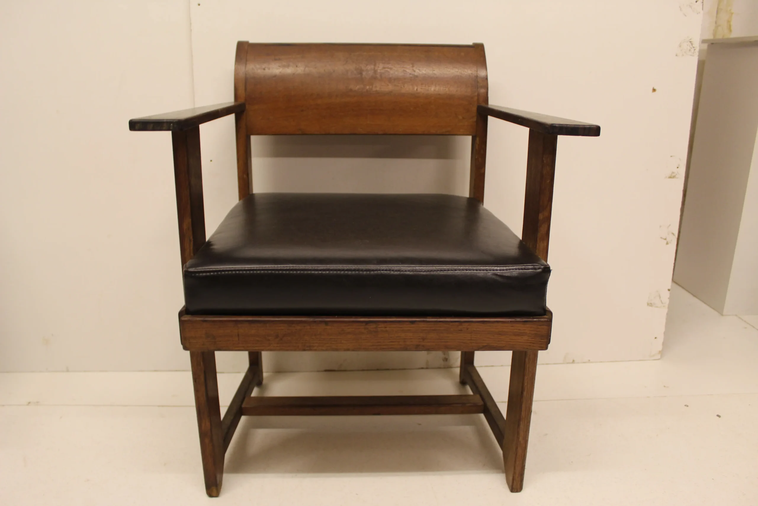 Set van Haagse school fauteuiltjes ontwerp Anton Lucas