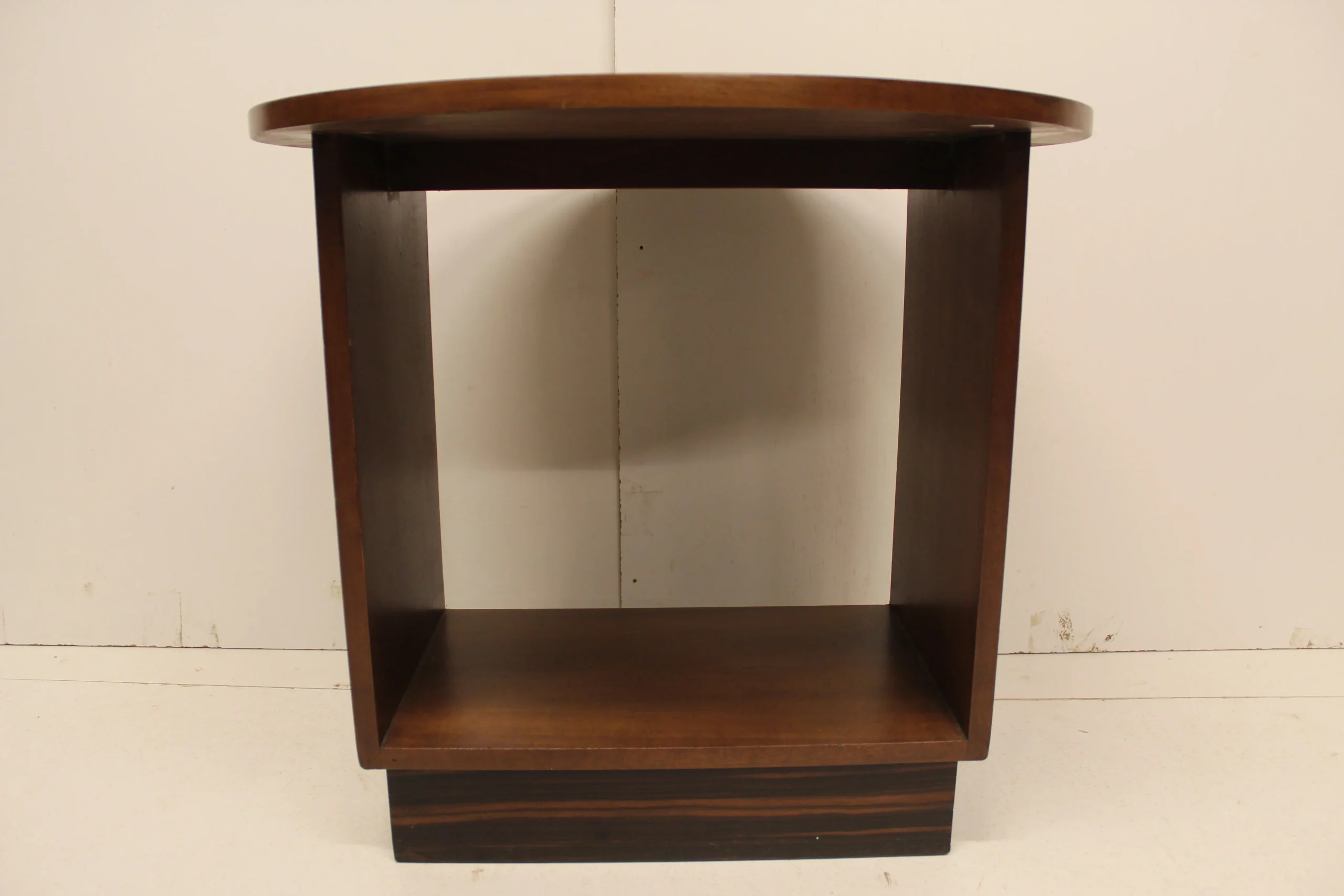 Mooie mahonie houten Haagse school bijzettafel