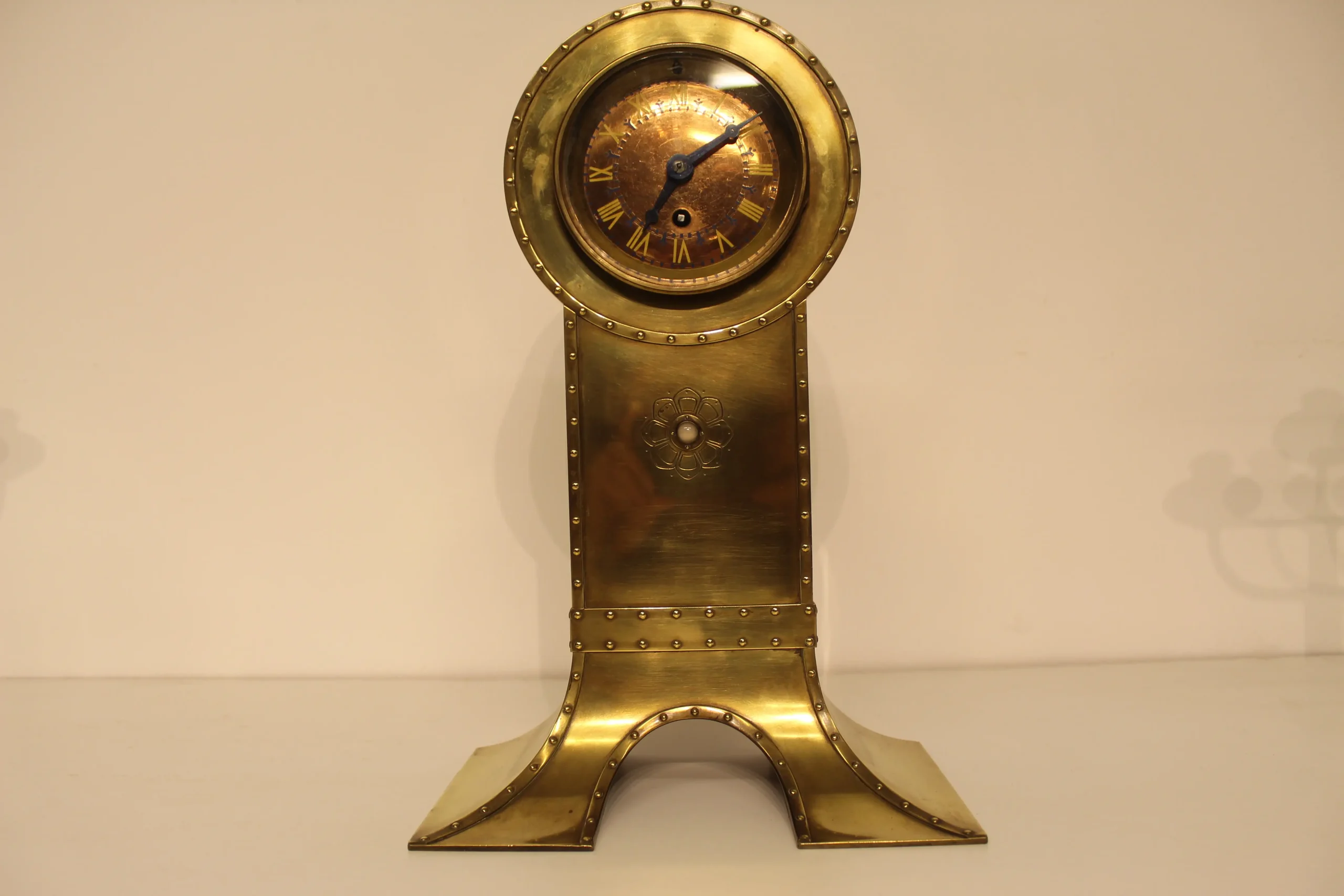 Amstelhoek klok met kandelaren H.P. Berlage