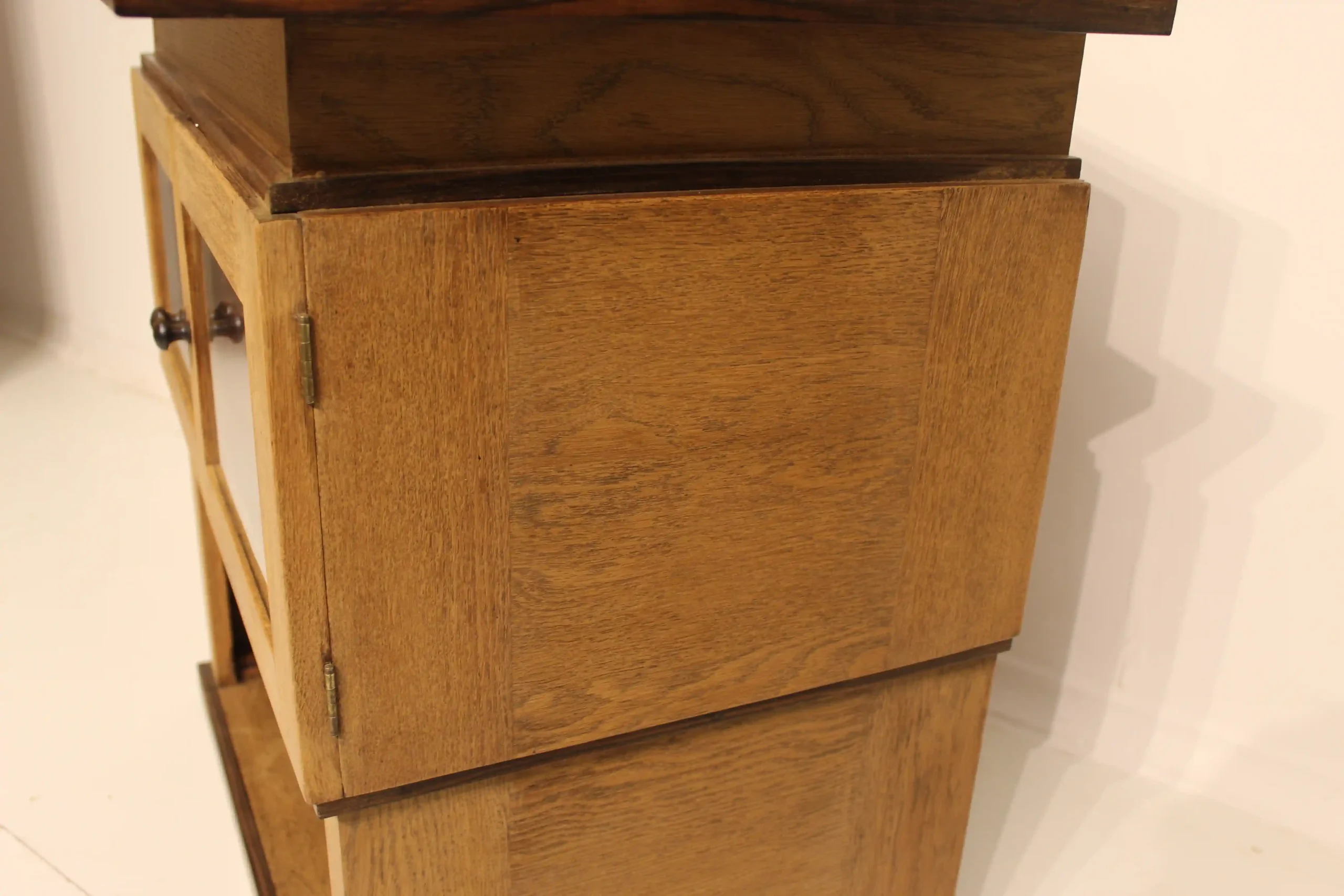 Haagse School theemeubel P.E.L. Izeren