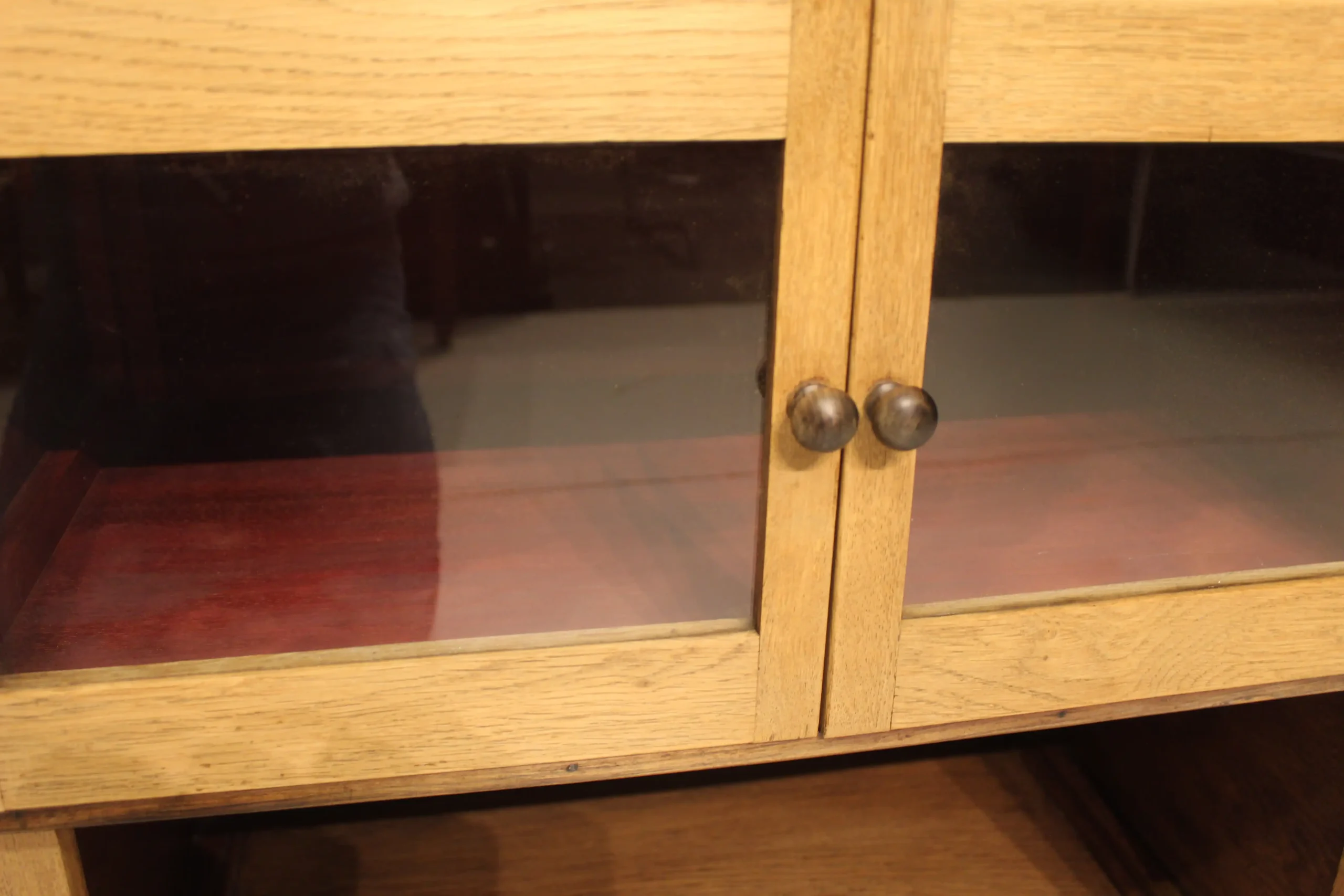 Haagse School theemeubel P.E.L. Izeren