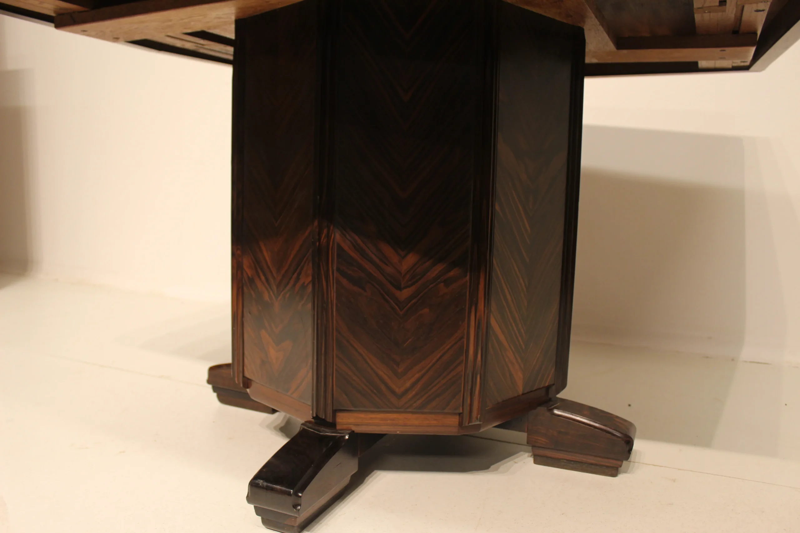 Amsterdamse School eethoek