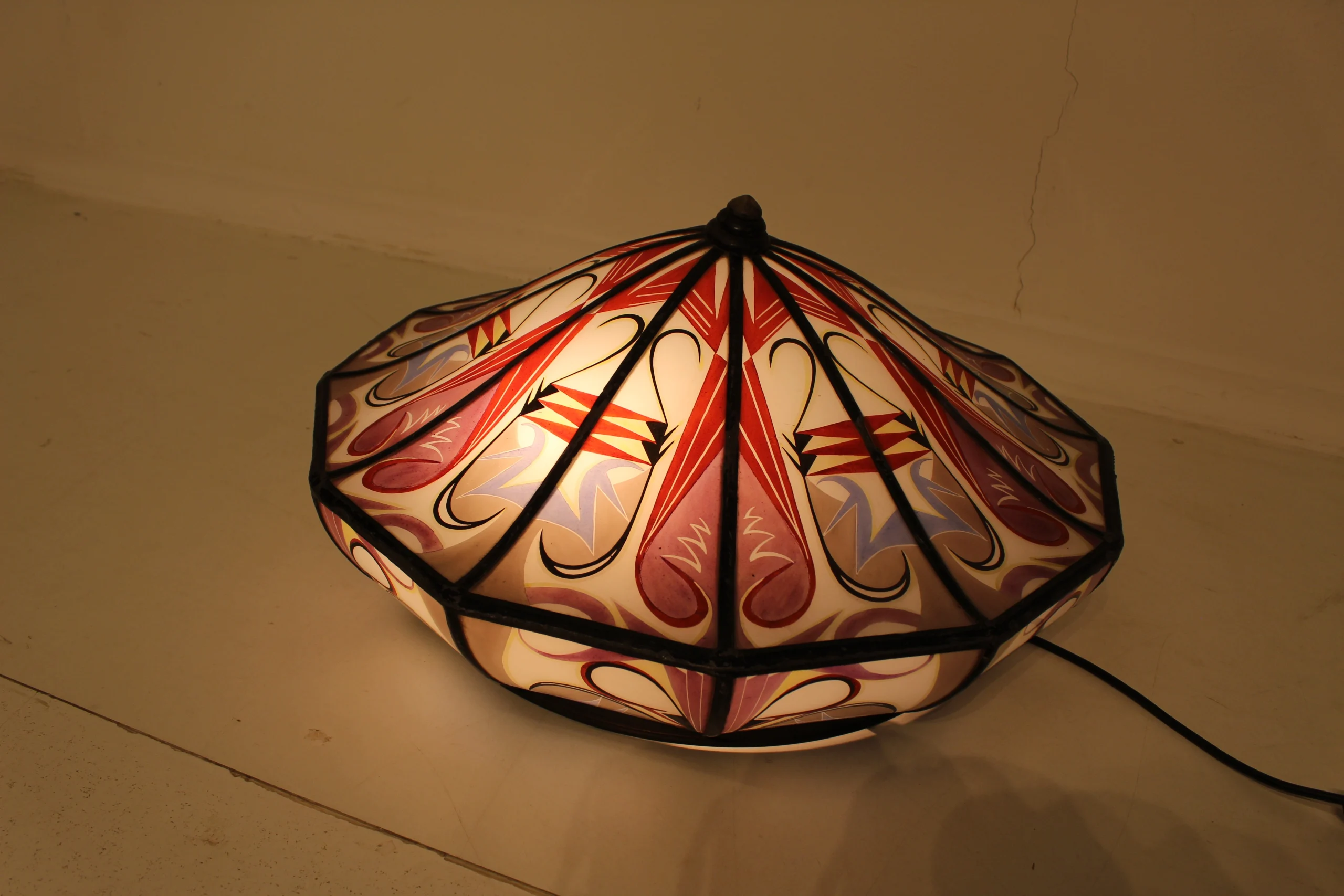 Amsterdamse School gebrandschilderde lamp De Nieuwe Honsel