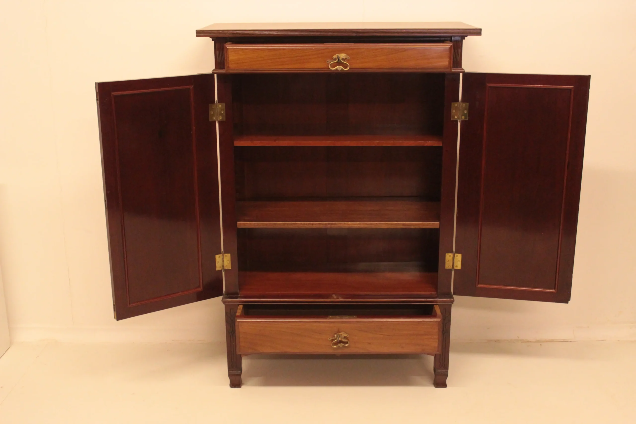 Jugendstil Kast J.B. Hillen
