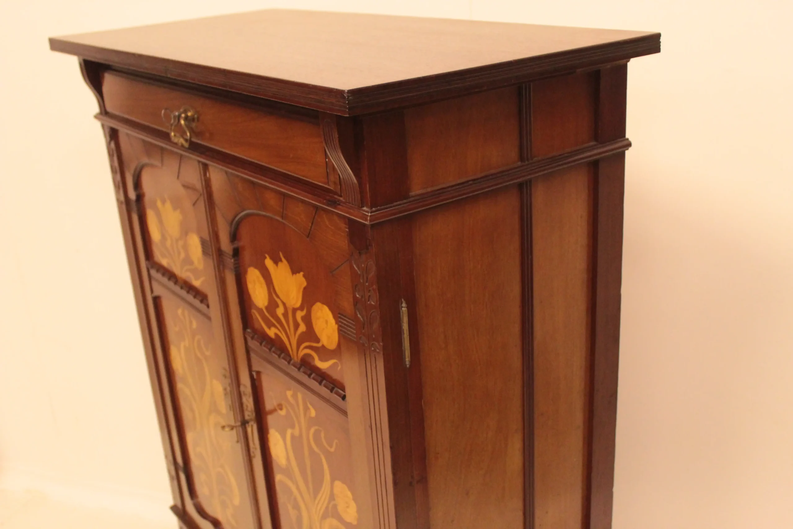 Jugendstil Kast J.B. Hillen