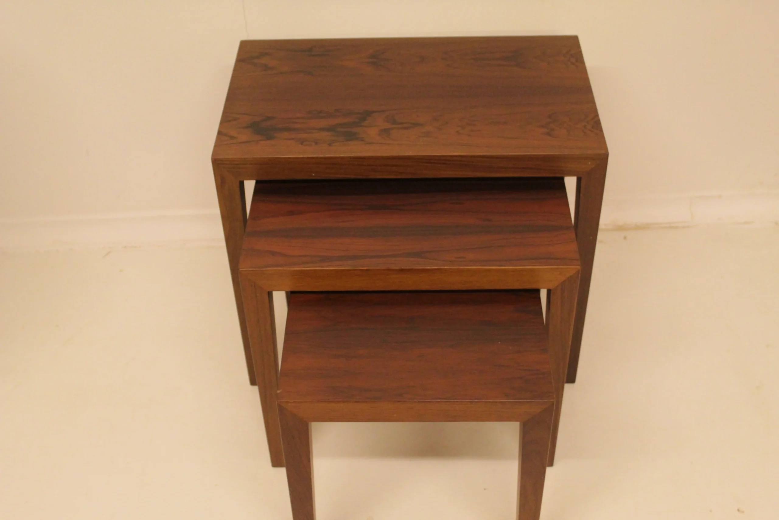 Danish Design Bijzettafeltjes